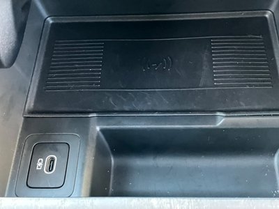 2025 LAND Rover RANGE ROVER VELAR thumbnail 37