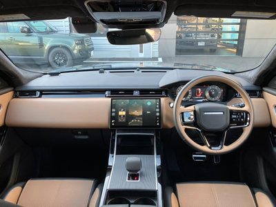 2025 LAND Rover RANGE ROVER VELAR photo 2