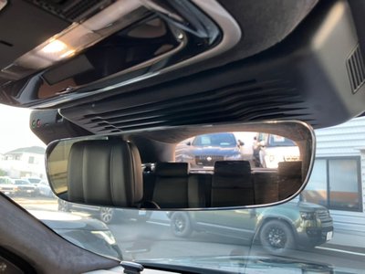 2025 LAND Rover RANGE ROVER VELAR thumbnail 45