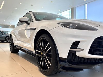 صورة 8 لـ 2023 Aston Martin DBX