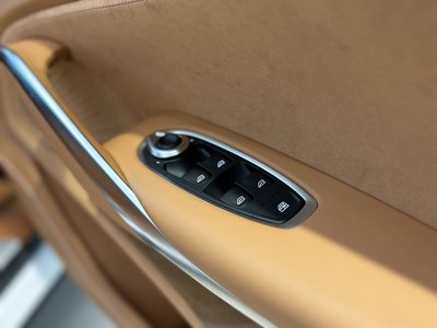 صورة مصغرة 39 لـ 2023 Aston Martin DBX