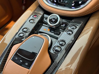 صورة مصغرة 44 لـ 2023 Aston Martin DBX