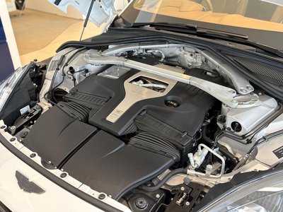 صورة مصغرة 51 لـ 2023 Aston Martin DBX