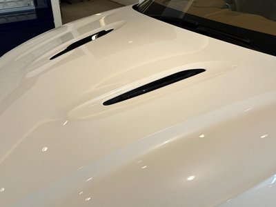 صورة مصغرة 24 لـ 2023 Aston Martin DBX