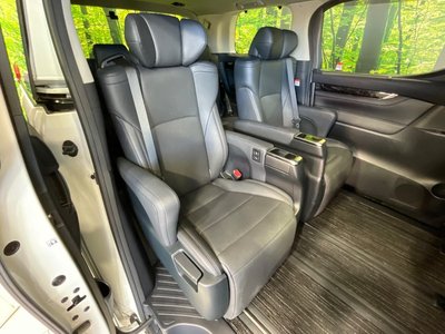 صورة 40 لـ 2023 Toyota ALPHARD