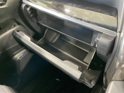 صورة 50 لـ 2023 Toyota ALPHARD