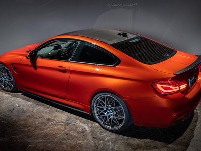 2017 BMW M4 COUPE photo 3