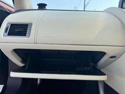 2015 Aston Martin RAPIDE — миниатюра 28