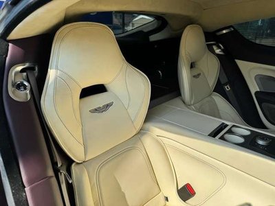 2015 Aston Martin RAPIDE — миниатюра 40
