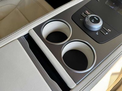 2015 Aston Martin RAPIDE — миниатюра 43