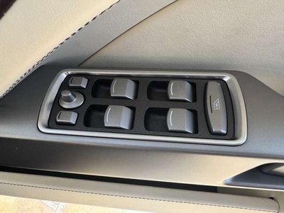 2015 Aston Martin RAPIDE — миниатюра 16
