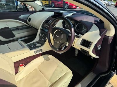 2015 Aston Martin RAPIDE — миниатюра 7