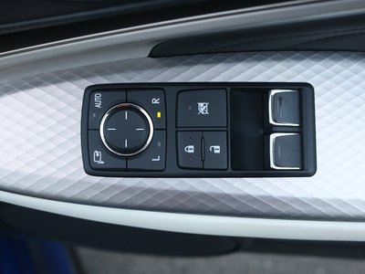 صورة 46 لـ 2019 Lexus RC