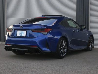 صورة 19 لـ 2019 Lexus RC