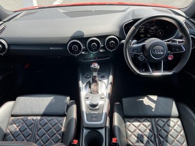 صورة 2 لـ 2017 AUDI TT RS COUPE