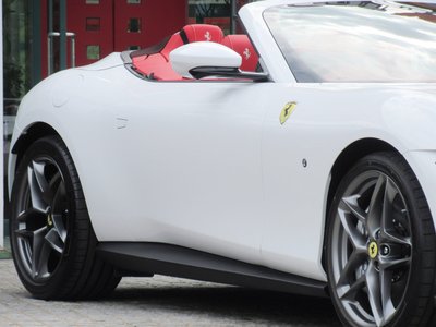 صورة 9 لـ 2026 Ferrari ROMA SPIDER