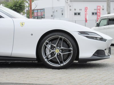 صورة 10 لـ 2026 Ferrari ROMA SPIDER