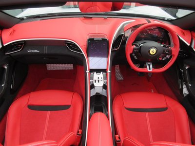 صورة 2 لـ 2026 Ferrari ROMA SPIDER