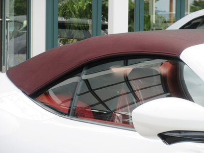 صورة 8 لـ 2026 Ferrari ROMA SPIDER