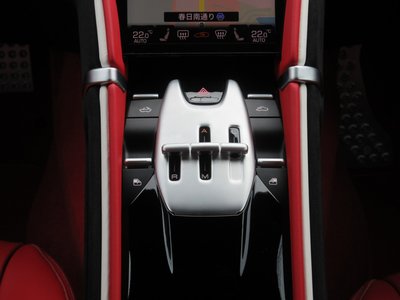 2026 Ferrari ROMA SPIDER 缩略图 52