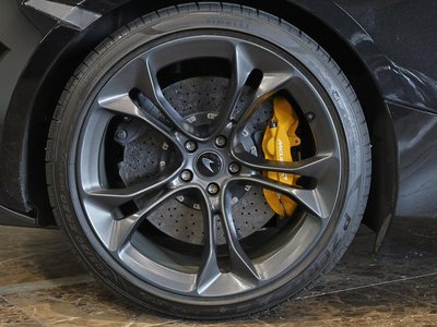 صورة 53 لـ 2019 Mclaren 720S