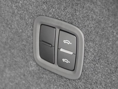 2024 Porsche CAYENNE thumbnail 31