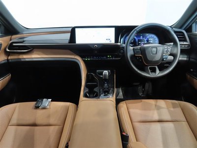 صورة 9 لـ 2024 Toyota CROWN SPORT