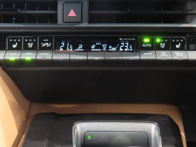 صورة 15 لـ 2024 Toyota CROWN SPORT