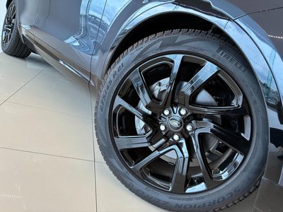 2024 LAND Rover DISCOVERY photo 9