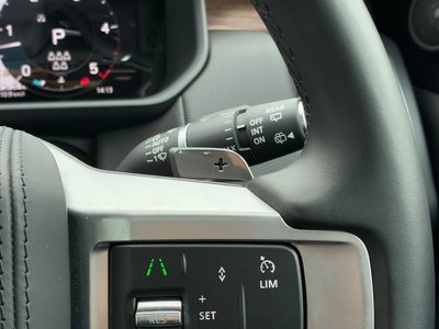 2024 LAND Rover DISCOVERY thumbnail 24
