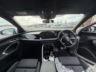 2025 AUDI Q5 photo 5
