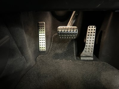 2023 Mercedes-BENZ EQS thumbnail 38