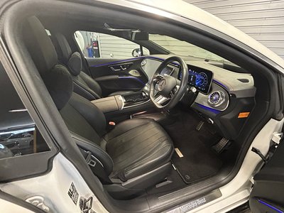 2023 Mercedes-BENZ EQS photo 8