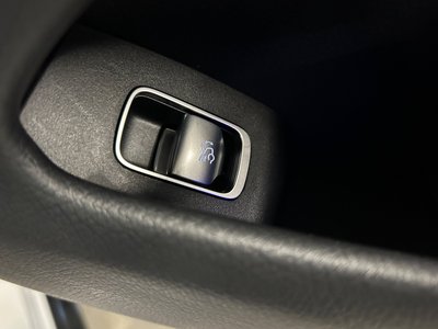 2023 Mercedes-BENZ EQS thumbnail 41