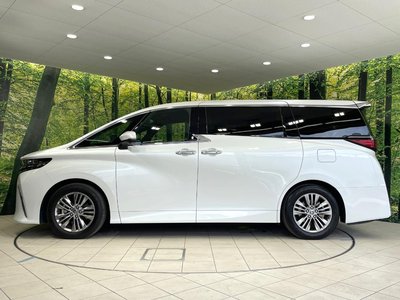 صورة 36 لـ 2024 Toyota ALPHARD