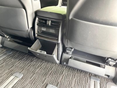 صورة 48 لـ 2024 Toyota ALPHARD