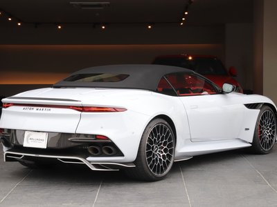 صورة 8 لـ 2024 Aston Martin DBS SUPERLEGGERA VOLANTE