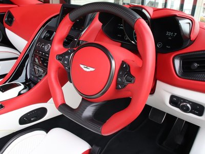 صورة 40 لـ 2024 Aston Martin DBS SUPERLEGGERA VOLANTE