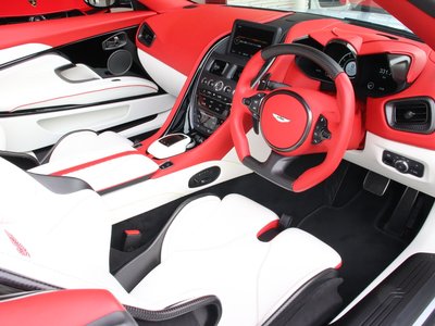 صورة 39 لـ 2024 Aston Martin DBS SUPERLEGGERA VOLANTE
