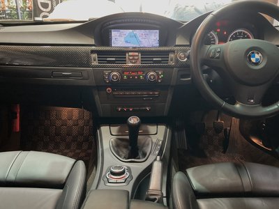 2009 BMW M3 SEDAN 照片 29