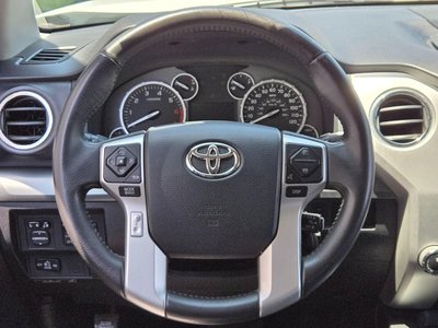 2014 Toyota TUNDRA thumbnail 33
