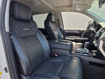 2014 Toyota TUNDRA thumbnail 28