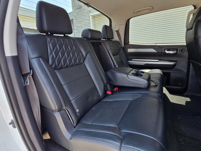 2014 Toyota TUNDRA thumbnail 23
