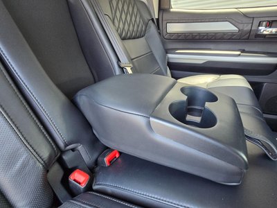 2014 Toyota TUNDRA thumbnail 24
