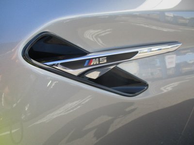 صورة مصغرة 49 لـ 2019 BMW M5