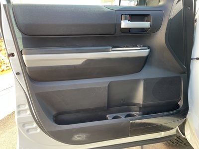 2021 Toyota TUNDRA thumbnail 34