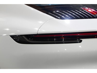 2020 Porsche 911 thumbnail 23