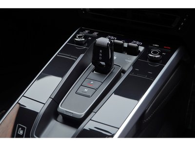 2020 Porsche 911 thumbnail 38
