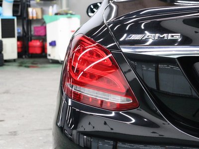 صورة 39 لـ 2015 Mercedes-BENZ C-CLASS AMG