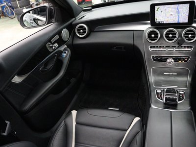 صورة 25 لـ 2015 Mercedes-BENZ C-CLASS AMG